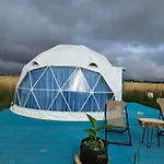 Mar A Glamping23 * Douăzeci şi Trei August