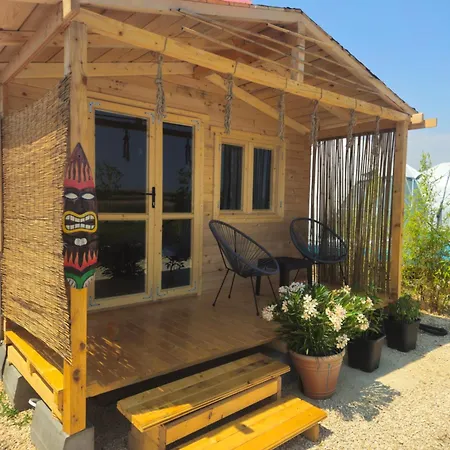 Mar A Glamping23 * Douăzeci şi Trei August